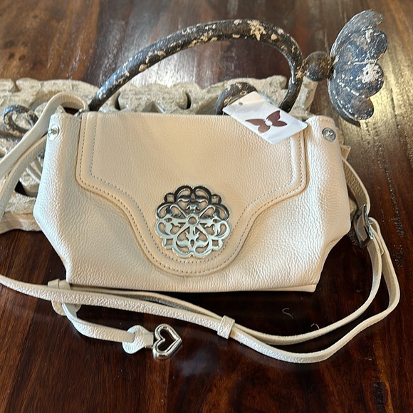 Stunning Cream Brighton Leather Purse